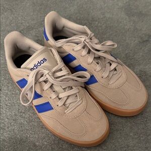 Adidas Women's Beige and Blue Sneakers